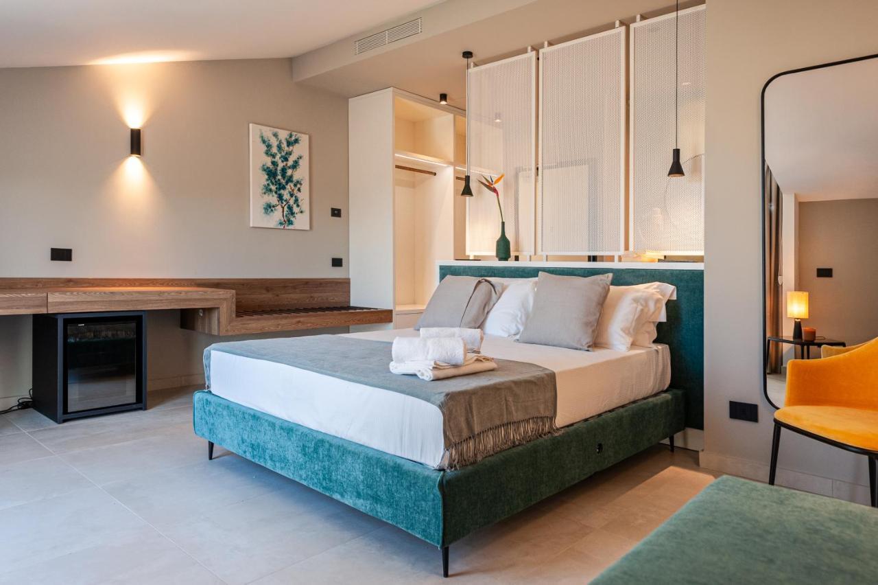 Limen Wellness Hotel & Spa Campofelice Di Roccella Exterior photo