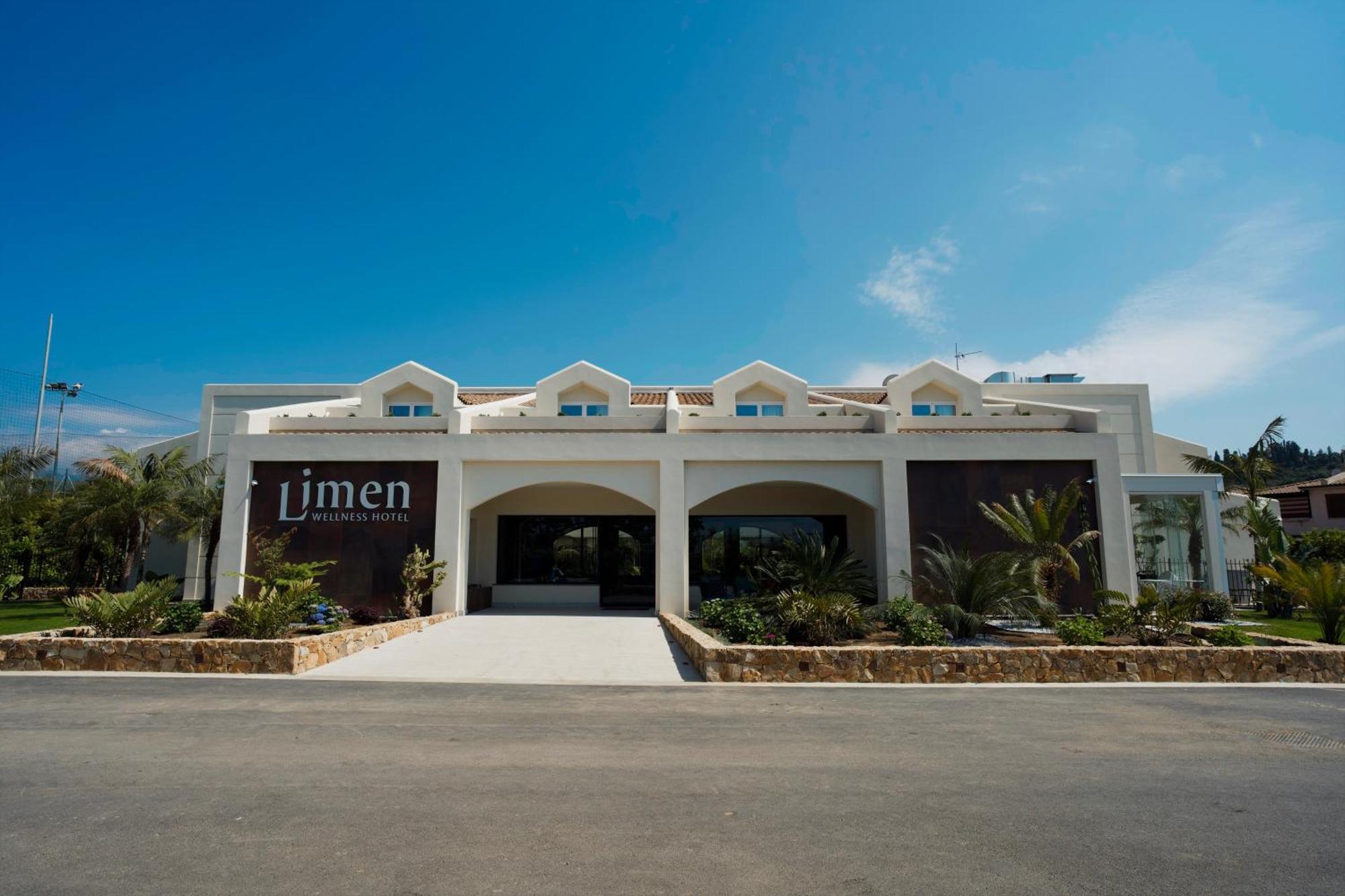 Limen Wellness Hotel & Spa Campofelice Di Roccella Exterior photo